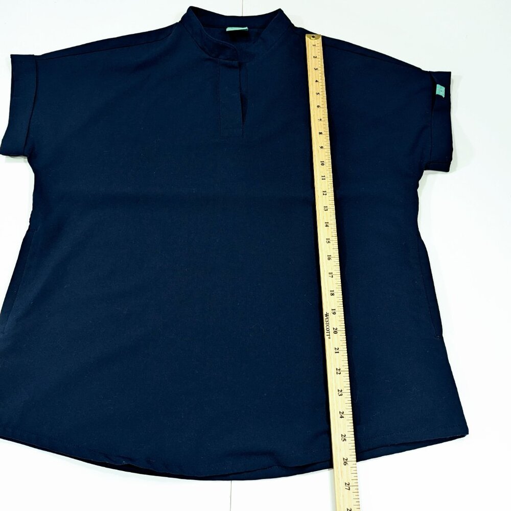 Garde Malade Navy Blue Scrub Top - Mandarine Collar - Picture 9 of 10
